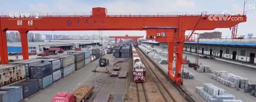 kaiyun跨境电商出口旺盛 中欧班列需求高企运价维持高位(图1) kaiyun跨境电商出口旺盛 中欧班列需求高企运价维持高位(图1)